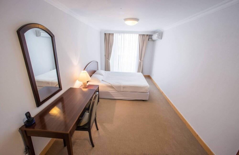 Saigon Court Serviced Apartment Хошимін Екстер'єр фото