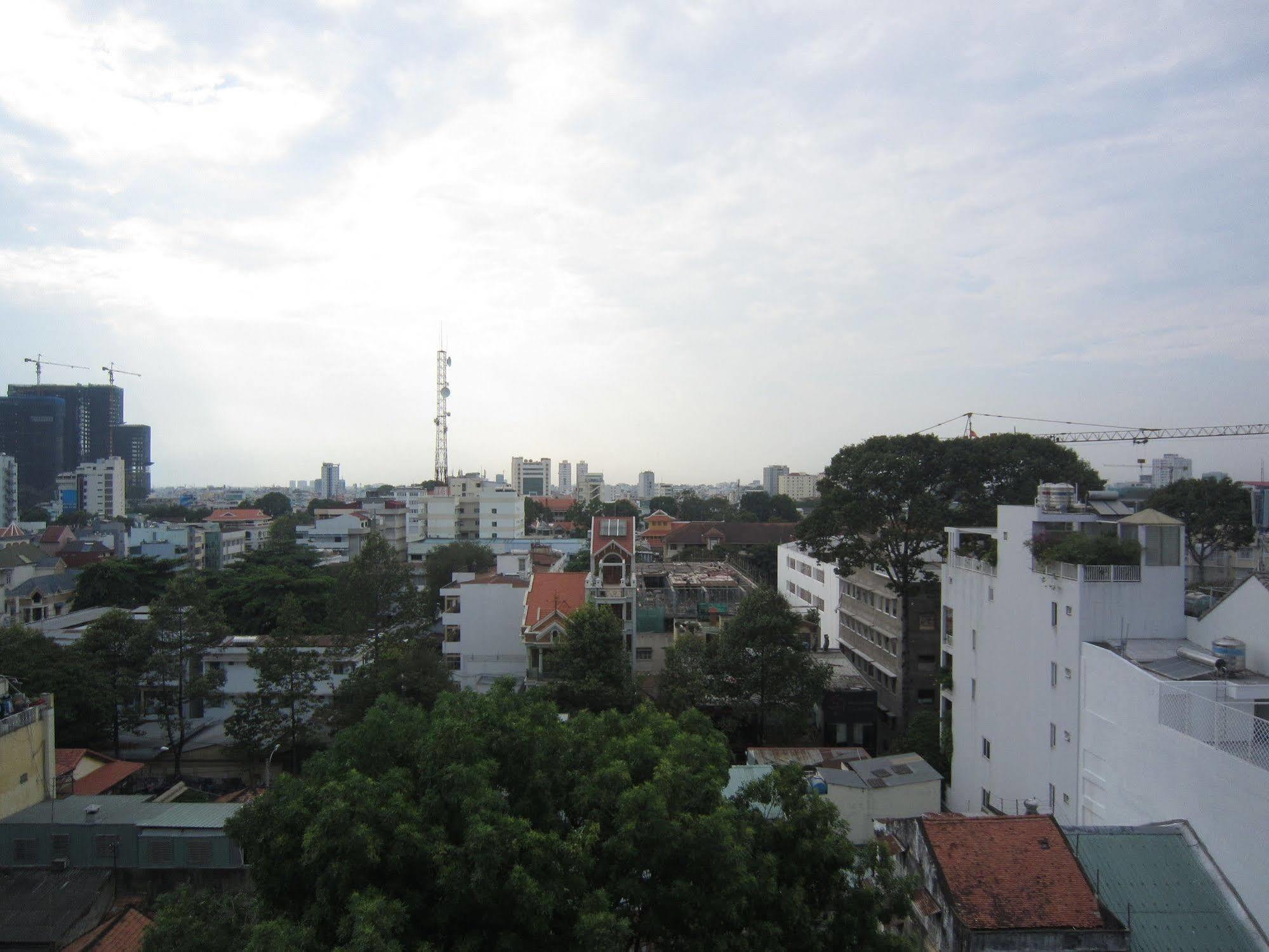 Saigon Court Serviced Apartment Хошимін Екстер'єр фото